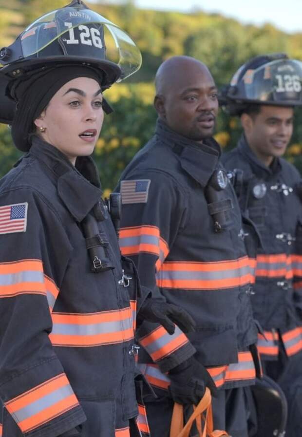 Fire trio -tall - 9-1-1: Lone Star Season 4 Episode 13