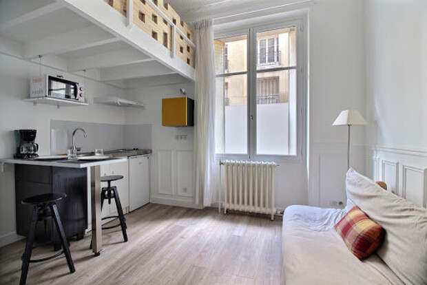 Как выглядит микроквартира-студия 18 кв.м. Спальня и кухня в одной комнате?