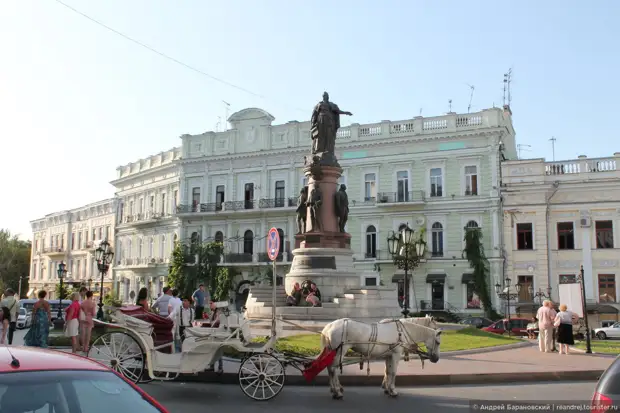 10 самых крупных городов Украины. И кто же их основал?