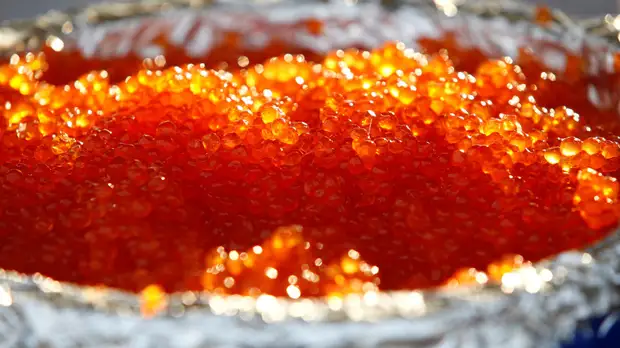 Специалист Савельев прокомментировал ситуацию с ценами на красную икру