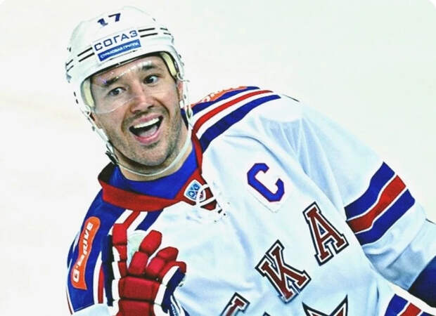 Экс-хоккеисту сборной России Ковальчуку заблокировали банковские счета из-за 30 рублей