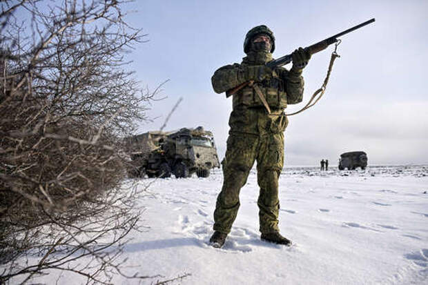 Военкор Коц назвал заманухой Запада сценарий стремительного взятия Россией Литвы