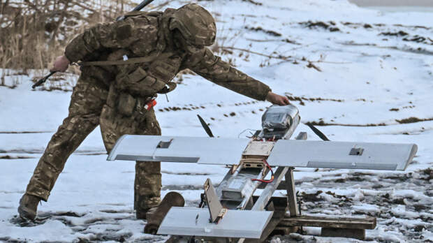 «Молния-2» уничтожила огневую точку, транспорт и миномет ВСУ. Лучшее видео из зоны СВО