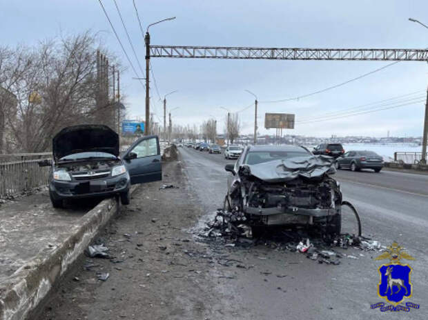 Три человека пострадали в ДТП на сызранском мосту в Самарской области