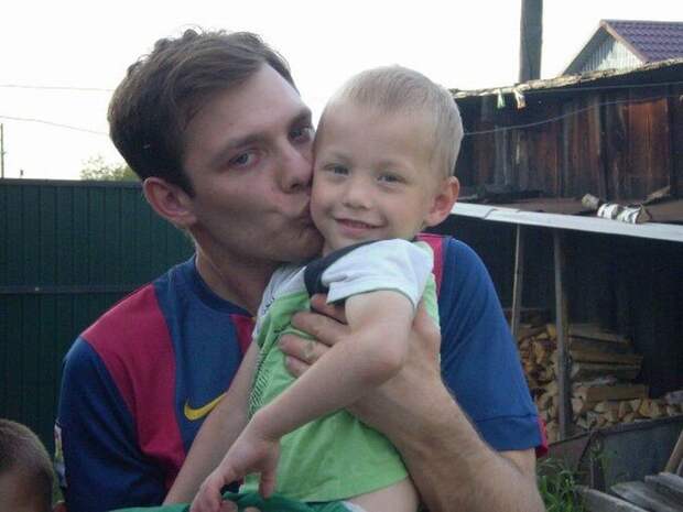Свадьба года: 23-летний сибиряк без памяти влюбился в 38-летнюю маму 11 детей отношения, свадьба