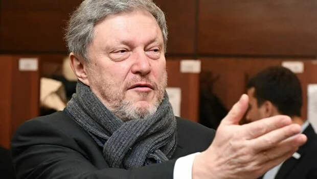 Скандал в благородном семействе: Явлинский ругает Навального