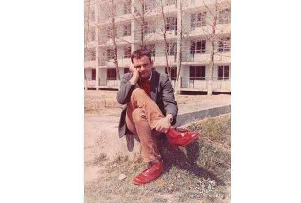 Это он в студенческие годы. Красные ботинки - это из того самого рок-н-ролла Сталик Ханкишиев, здравоохранение, медицина, онкология, рак, сталик