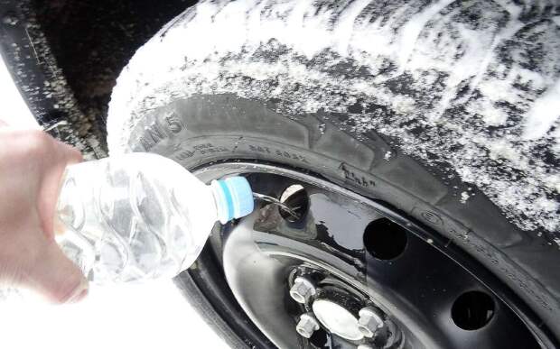 Как освободить примерзшие колодки?