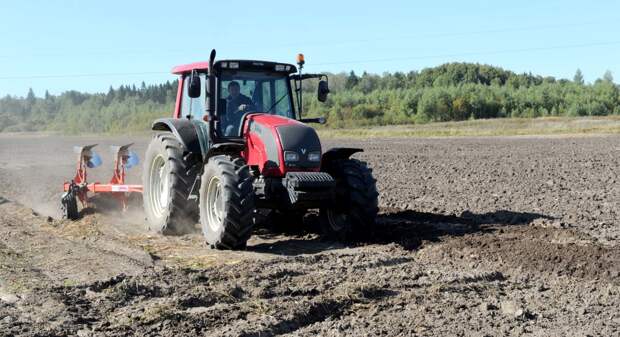 В Тверской области продолжаются весенне-полевые работы