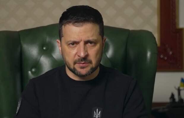 «Позорный мир»: на Украине потребовали от Зеленского объявить о капитуляции в Донбассе