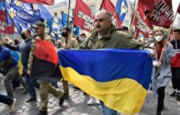 Демократия в осаде, а Украине не надо рассчитывать на многое – западные СМИ размышляют, как вырваться из кризиса