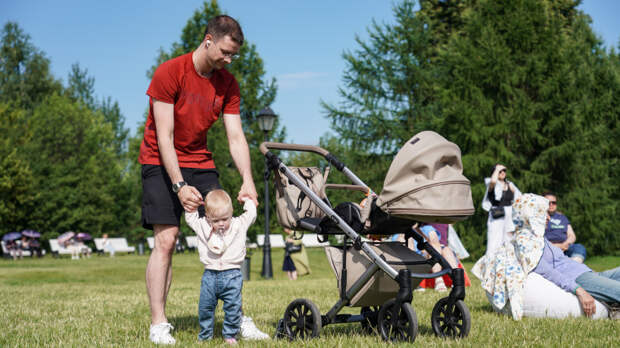 Создание прочной связи: отцы новорожденных смогут претендовать на отпуск