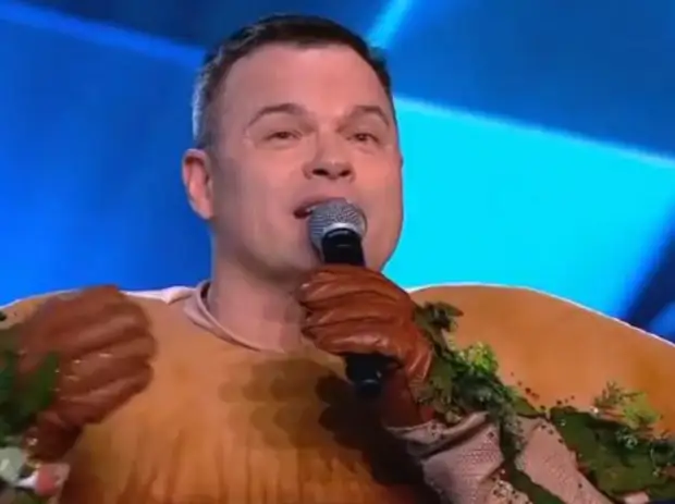 Шоу «Маска» покинул Мухомор: «Я пел песни, которые нигде не мог бы еще исполнить»