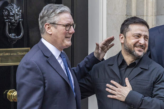 Армия призраков: зачем Лондон строит для Киева ИИ-фронт третьей мировой