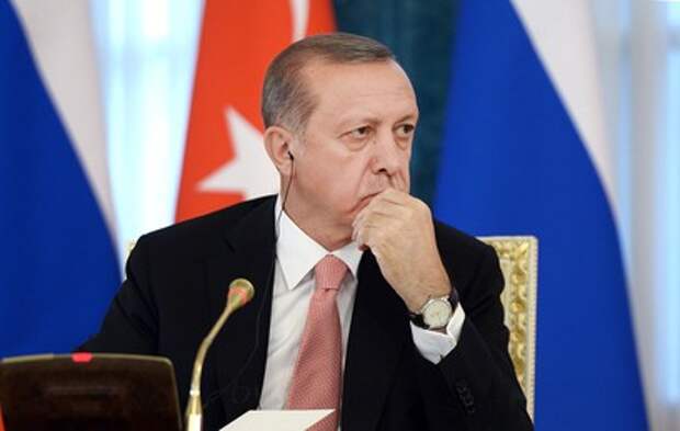 Эрдоган сообщил об очевидной связи убийцы посла с организацией Гюлена