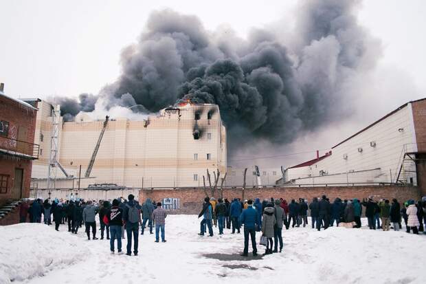 Пожар в ТРК «Зимняя вишня» Кемерово, 25.03.2018, третий номер сложности 1600 кв. м. погибли 60 человек, из них 37 детей, 79 человек пострадало, также погибли все животные - 25 видов, 171 голов.