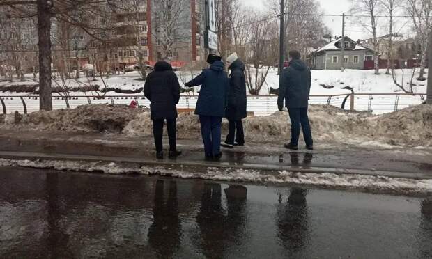 Прокуратура Архангельска проверяет состояние дорог и тротуаров в период оттепели