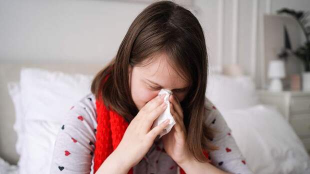 Врач Чистик назвала постоянный насморк возможным признаком гипотиреоза