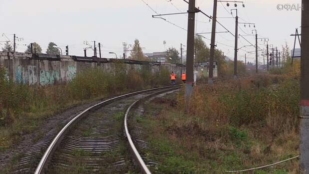 «Приора» в Дагестане попала под поезд из Москвы
