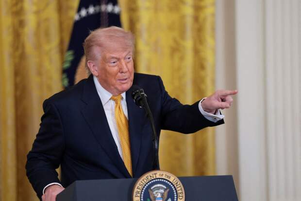 Трамп прокомментировал морской бой между кораблями США и Ирана