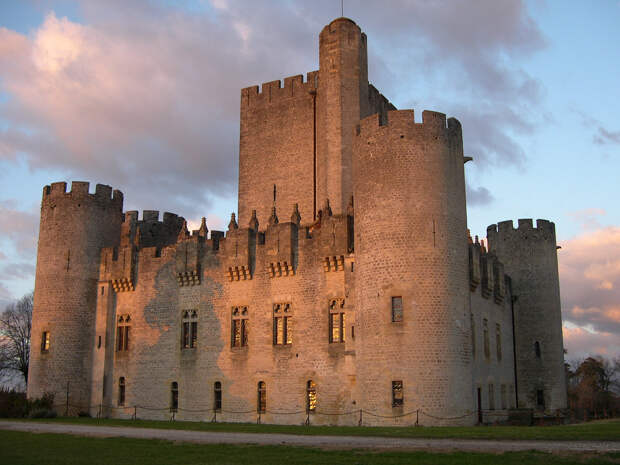 11 нетривиальных фактов о средневековых замках