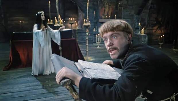 Гоголь испытывал страх перед героем, которого сам создал. Гоголь испытывал страх перед героем, которого сам создал.