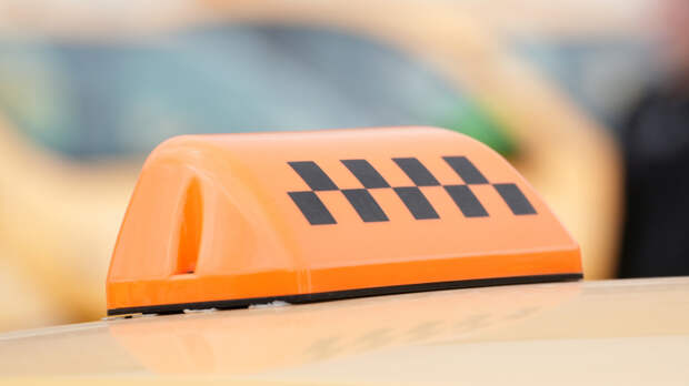 Нормы середины XX века: эксперт указал на устаревшие законы в сфере такси