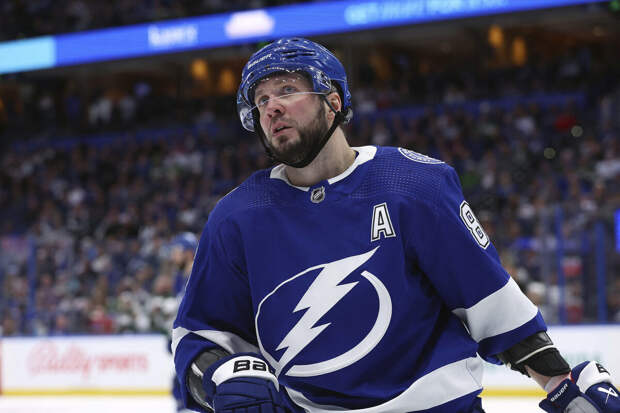Форвард "Тампы-Бэй" Кучеров оформил 400-ю шайбу в НХЛ