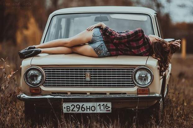 25 лучших фото девушек с «Жигулями»