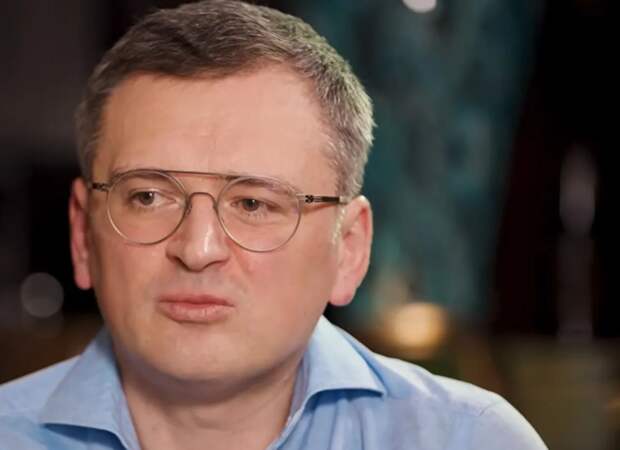 Кулеба заявил, что в 2022-м половина правительства бежала в Ивано-Франковск