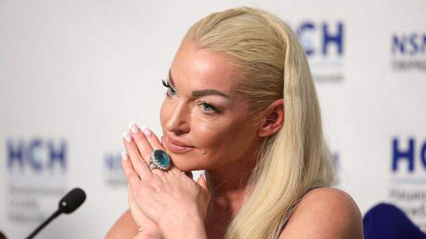 «Чужие люди»: Волочкова объяснила, почему не позвала маму и дочь на день рождения