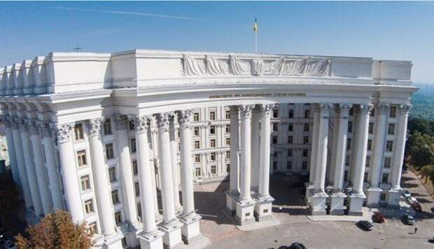 В МИД Украины пожаловались властям Италии из-за поставок итальянского оборудования в Крым | Продолжение проекта «Русская Весна»