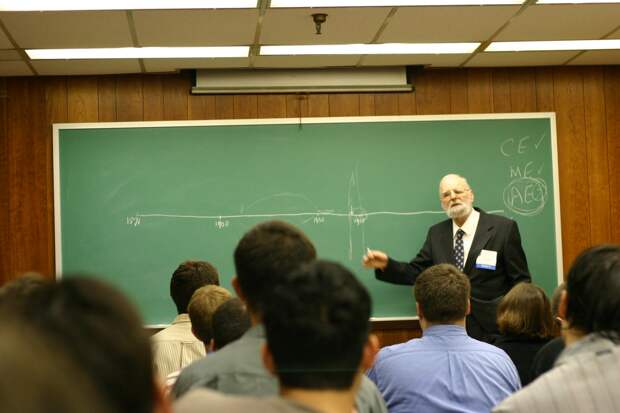 Рособрнадзор: переход вузов на новую модель обучения не отразится на ЕГЭ