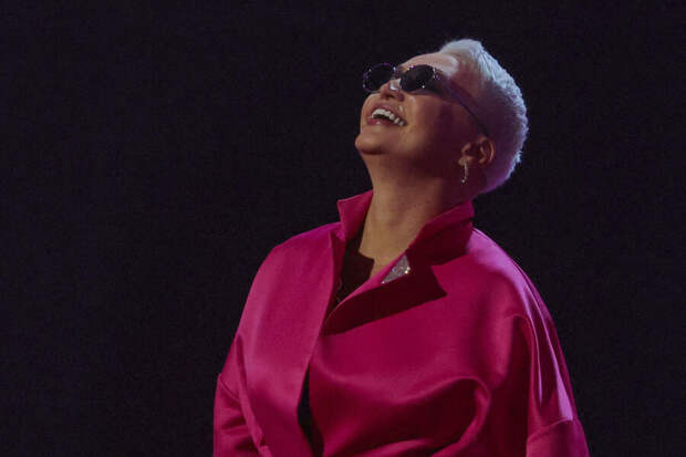 Катя Лель оценила теорию о том, что Ваня Дмитриенко является реинкарнацией Есенина