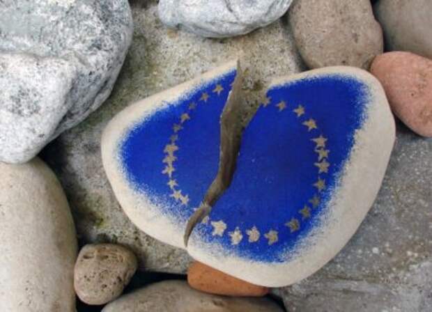 Евросоюз должен быть разрушен