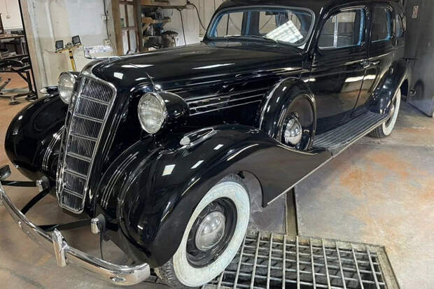Созданный по заказу Сталина первый советский лимузин ЗИС-101 без пробега выставили на продажу