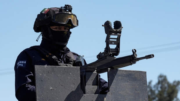 В Мексике не утихают столкновения наркоторговцев и силовиков