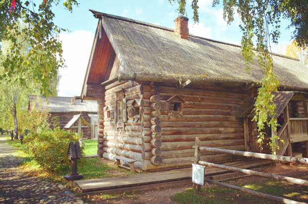 Дом крестьянки Лоховой