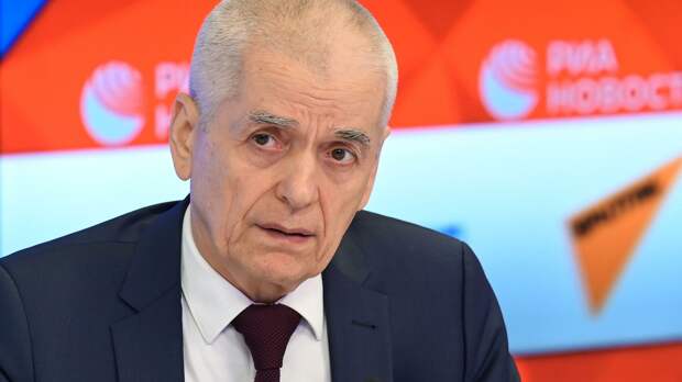 Онищенко призвал запретить продукцию Nestle, Coca-Cola и Mars 