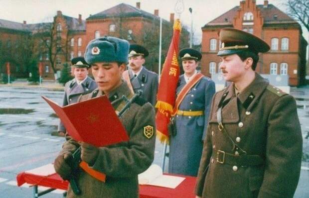 10 жаргонных солдатских словечек времён СССР, которые незнакомы гражданским людям