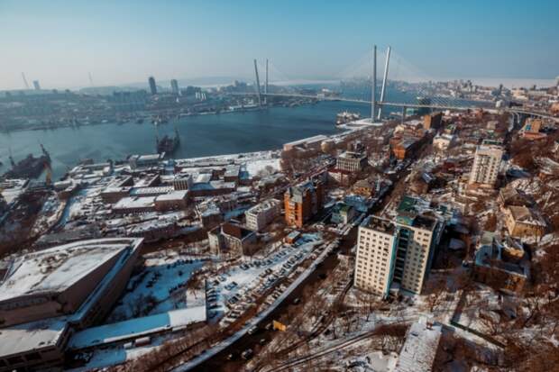 "Безжалостно сносят": на фото показали, что происходит на оживленных улицах Владивостока