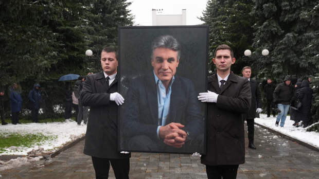 «Человек большой души»: актер Дужников о журналисте Алексее Пиманове