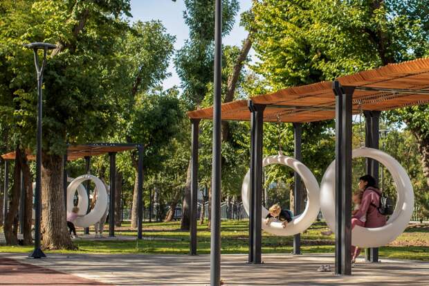 Скверы, парки и дворовые территории: как в Крыму формируют комфортную городскую среду