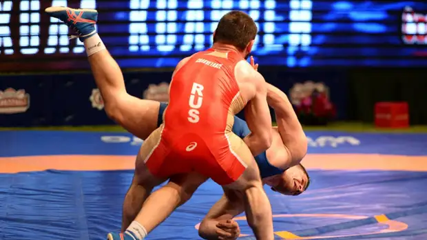 Сефершаев завоевал серебро ЧМ по спортивной борьбе в Осло