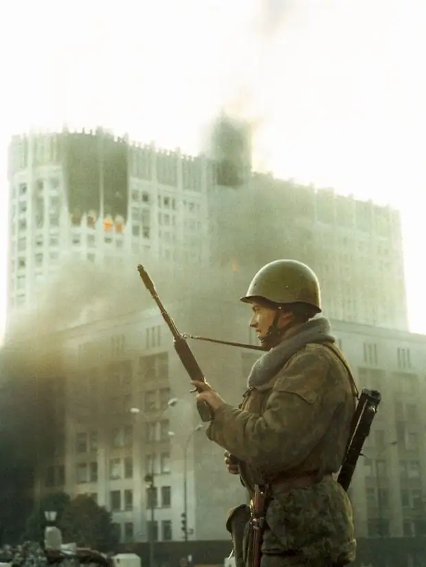 Фотография: Расстрел Дома Советов 4 октября 1993 года №39 - BigPicture.ru