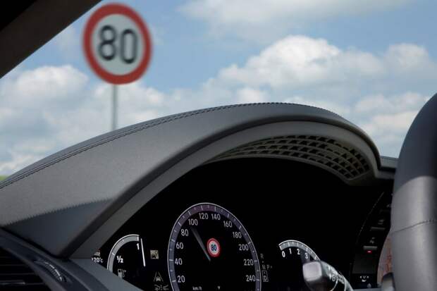 Депутаты высказали свое мнение об отмене “бесплатных” 20 км/ч