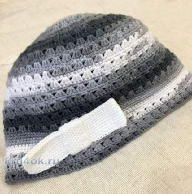 Шапкт для девочки вязанный крючком