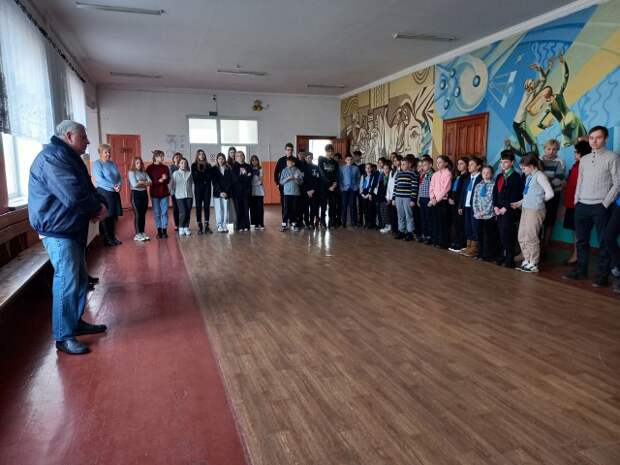 Профилактическая беседа с участием Кравченко В. В., председателем городской организации ОСВОД.