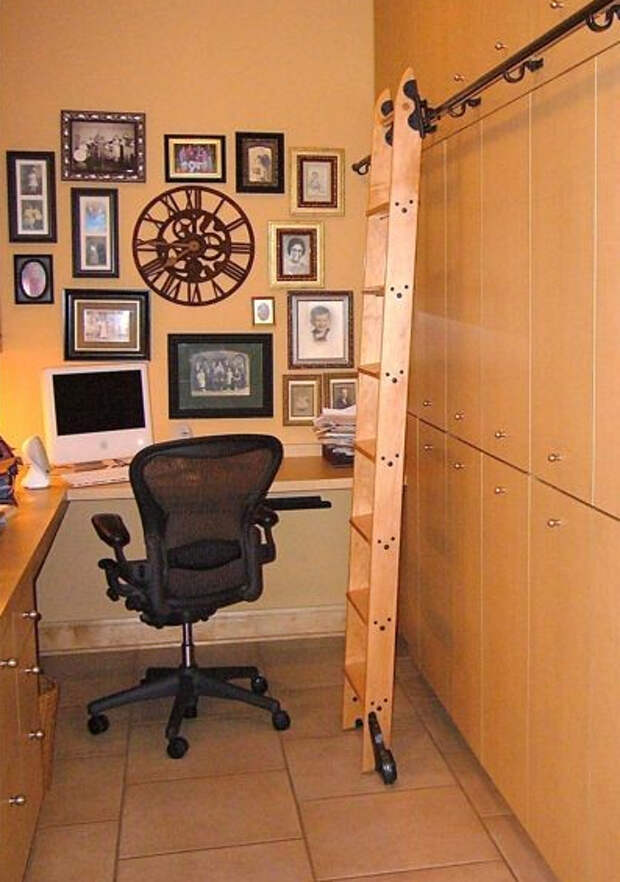 mini-home-office-nook-between-wall4