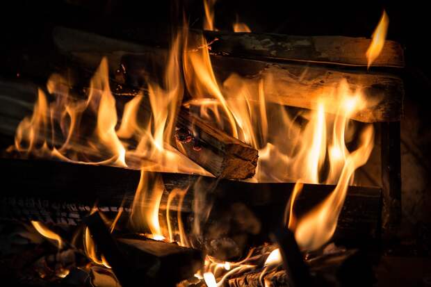 fire-3792951-1920 alt